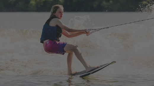 Beginners' Guide to Wakesurfing: How to Choose the Best Board